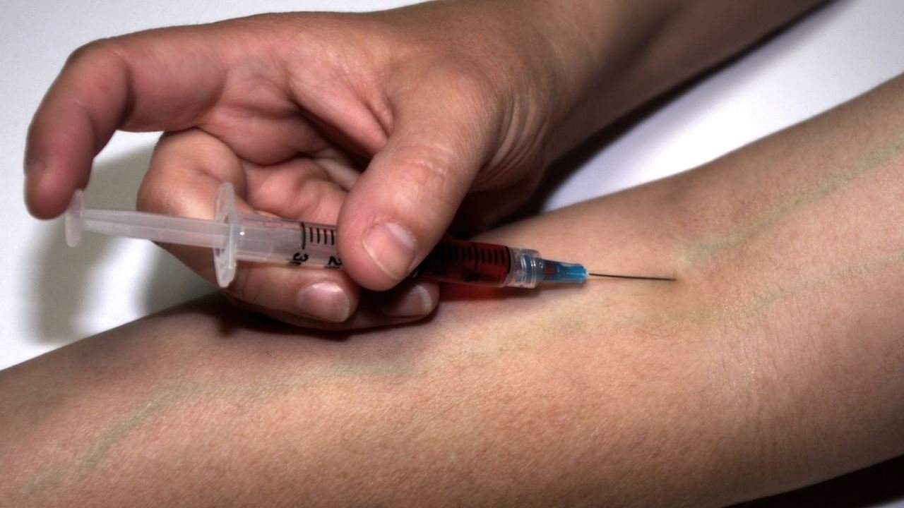 &Uuml;berdosis Cannabis - Symbolbild