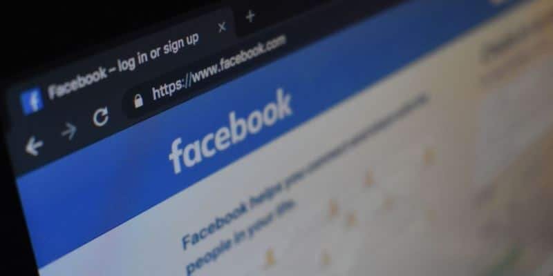 Hanfgeschäfte verklagen Facebook